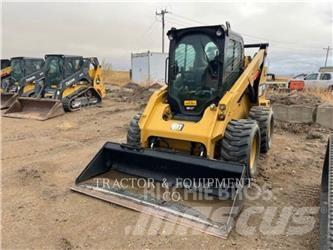 CAT 272D2 Kompaktlader