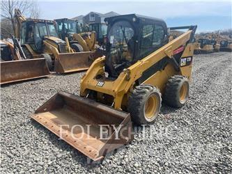 CAT 272D2 Kompaktlader