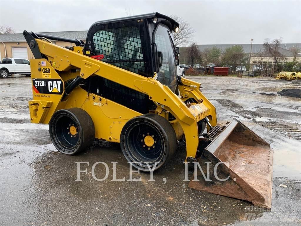 CAT 272D2 Kompaktlader