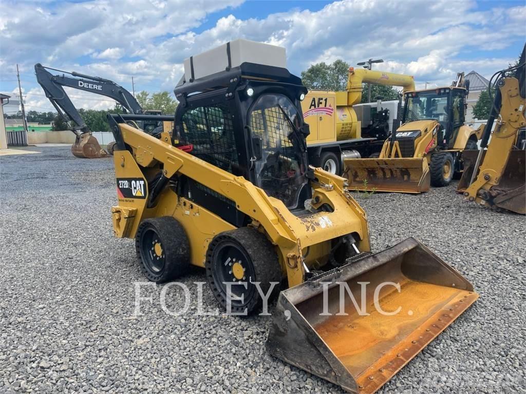 CAT 272D2 Kompaktlader