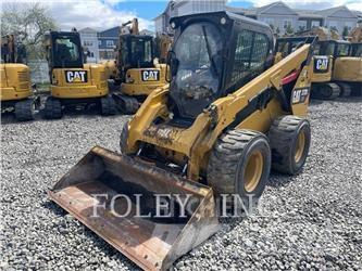 CAT 272D2XHP Kompaktlader