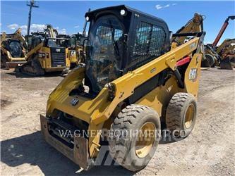 CAT 272D3 Kompaktlader