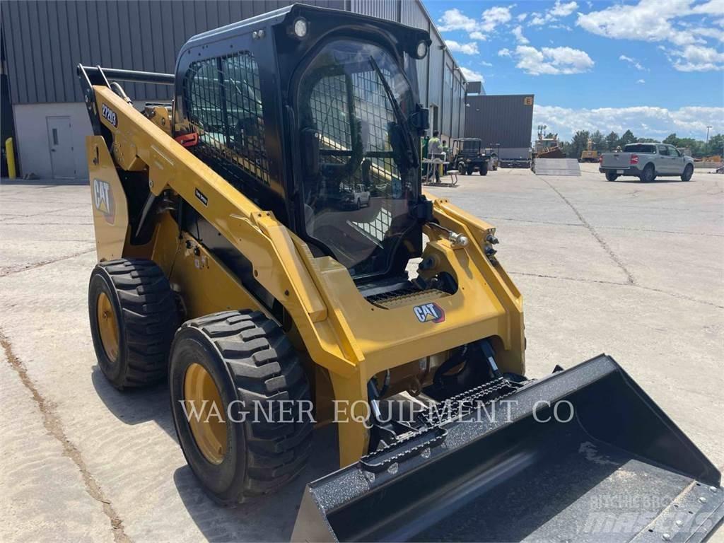 CAT 272D3 Kompaktlader