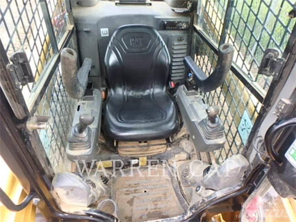 CAT 272D3 C3H1 Kompaktlader