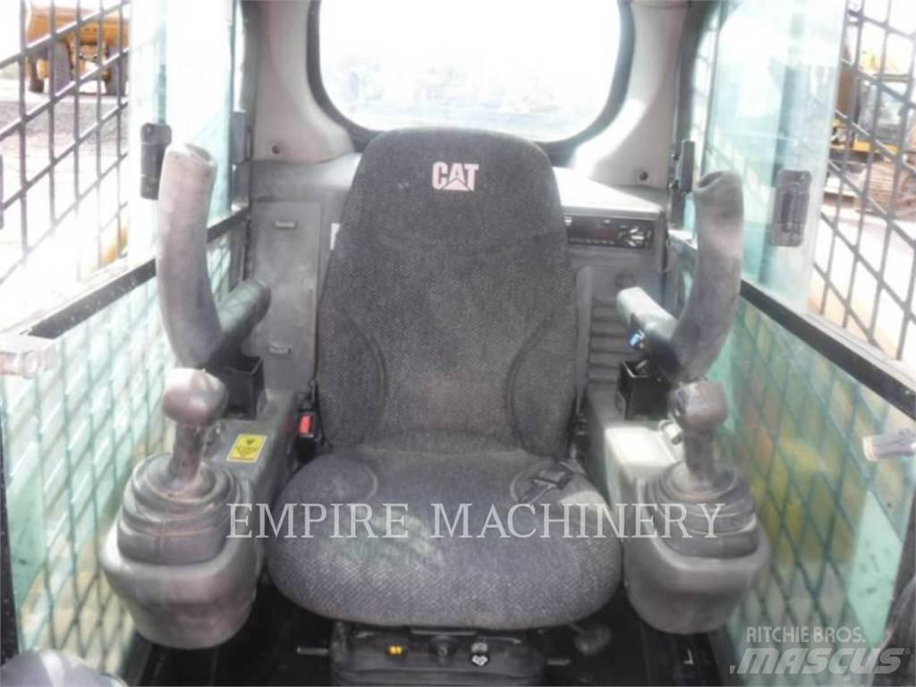 CAT 279D Kompaktlader