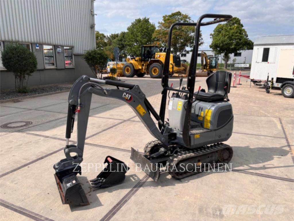 CAT 300.9D Raupenbagger