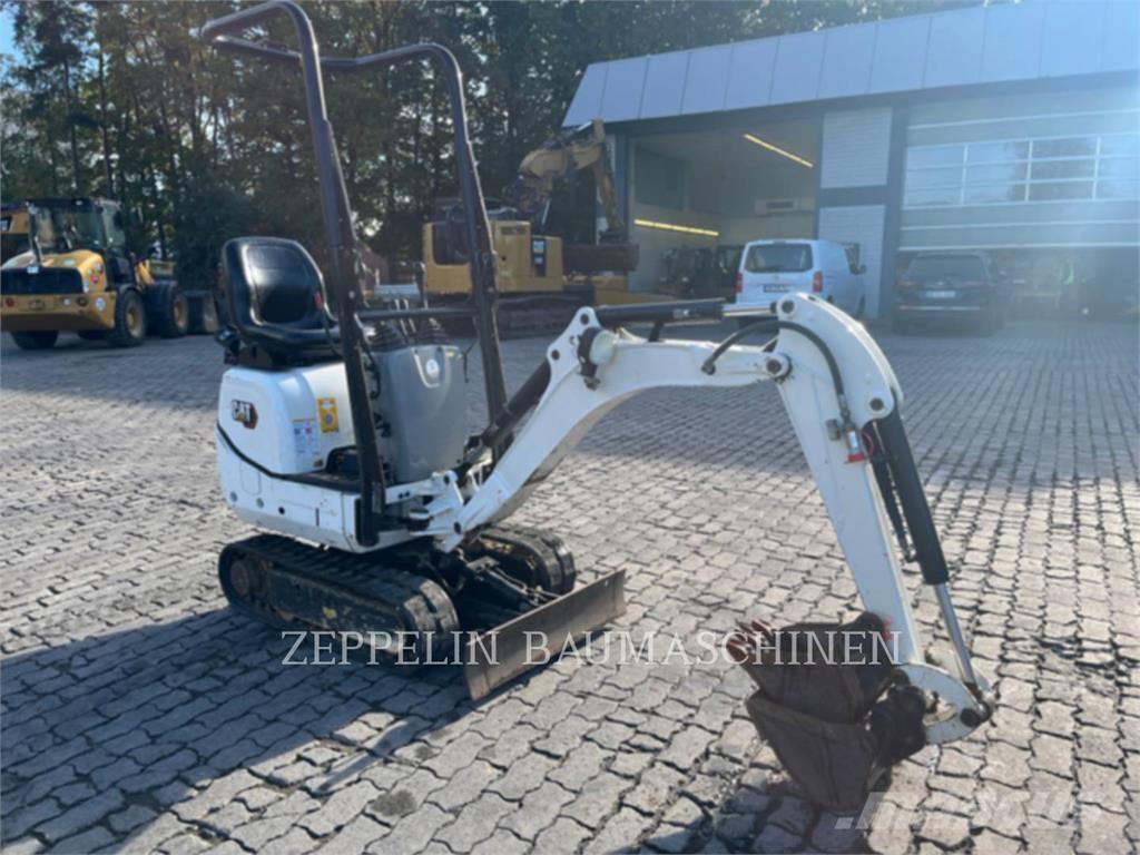 CAT 300.9D Raupenbagger