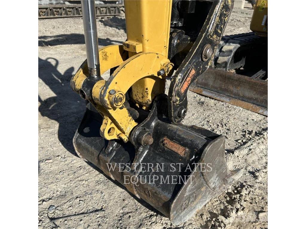 CAT 302 Raupenbagger