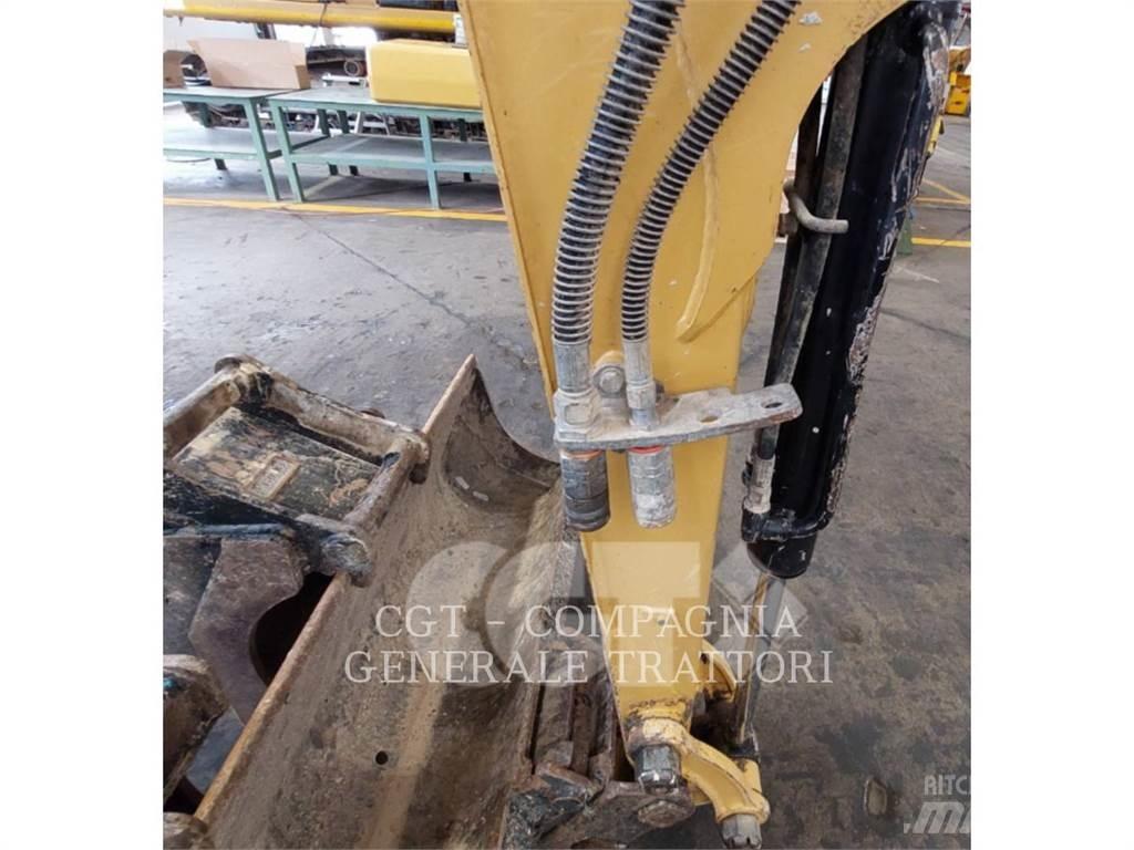 CAT 302.7DCR Raupenbagger