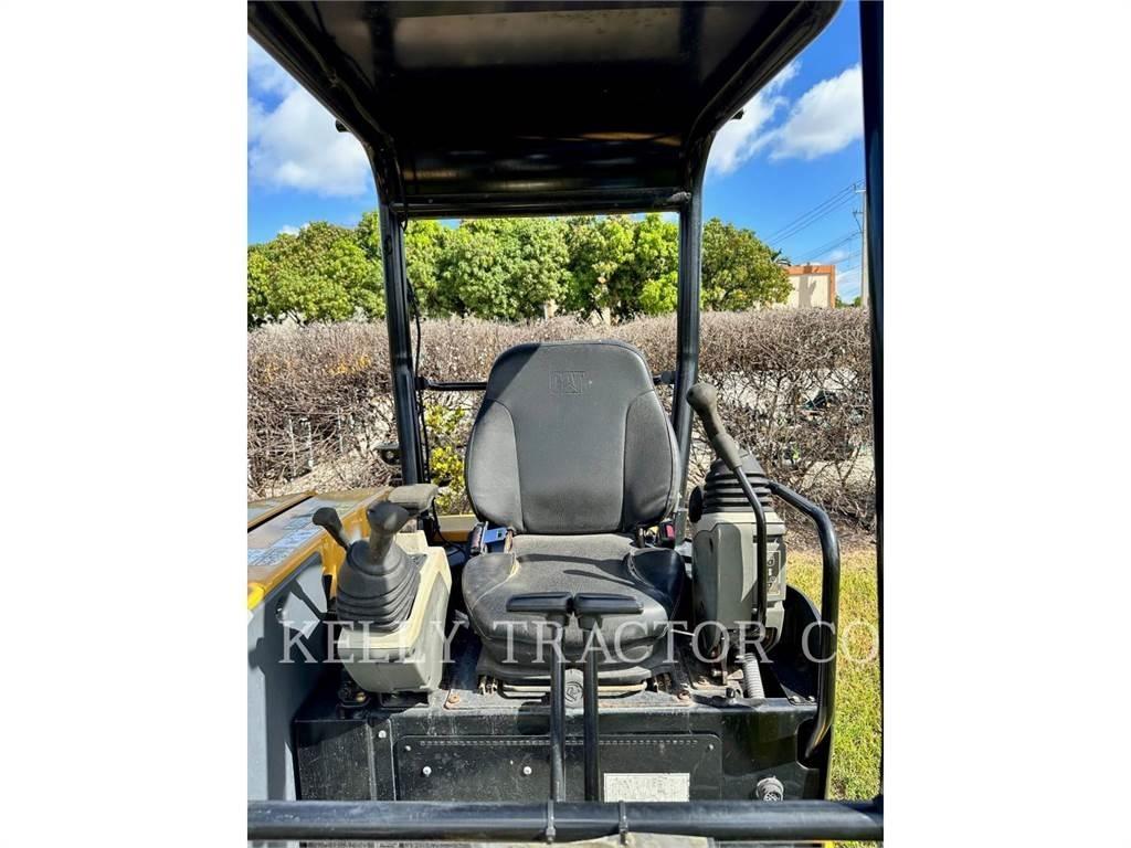 CAT 304E2CR Raupenbagger