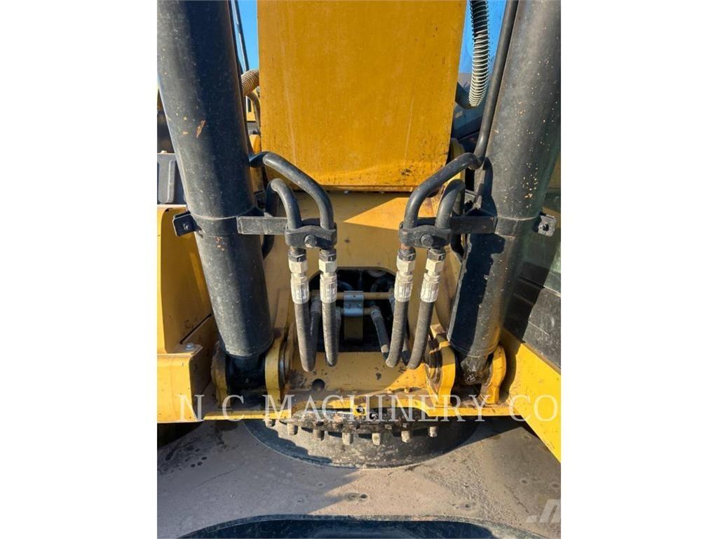 CAT 320 Raupenbagger