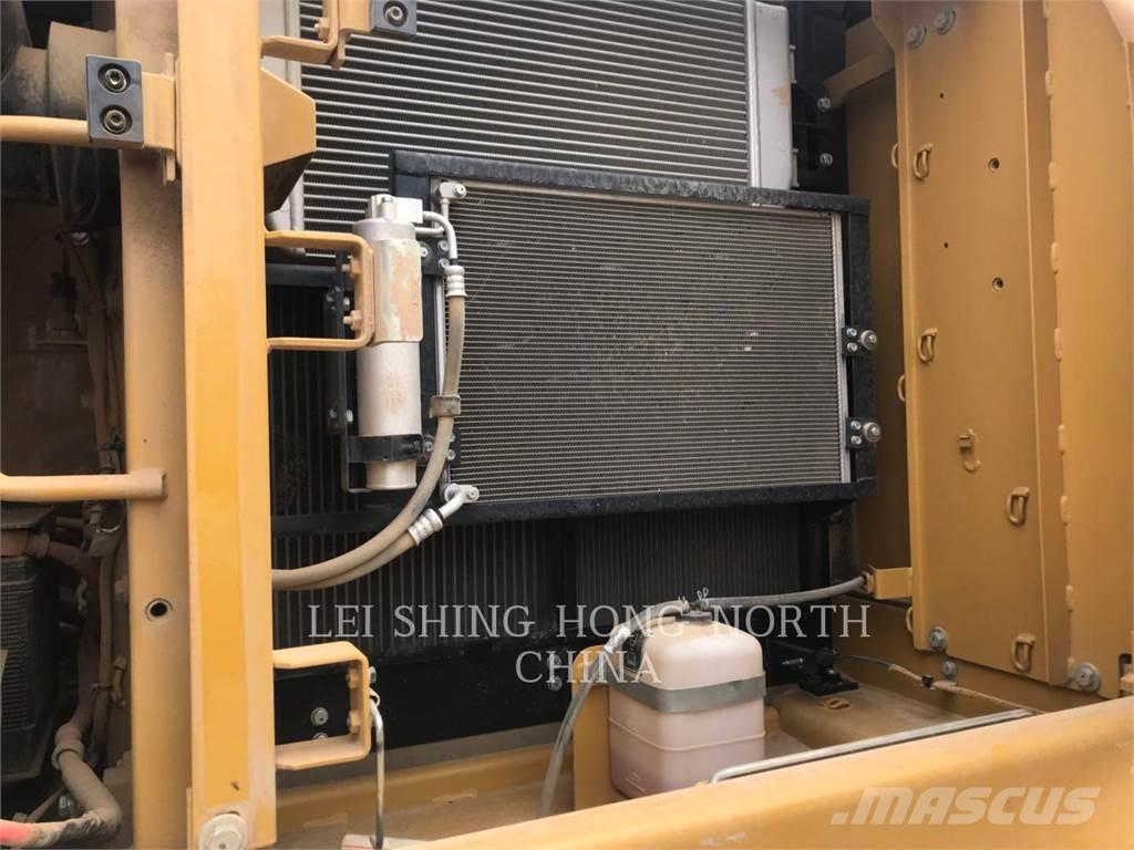 CAT 320D2 Raupenbagger