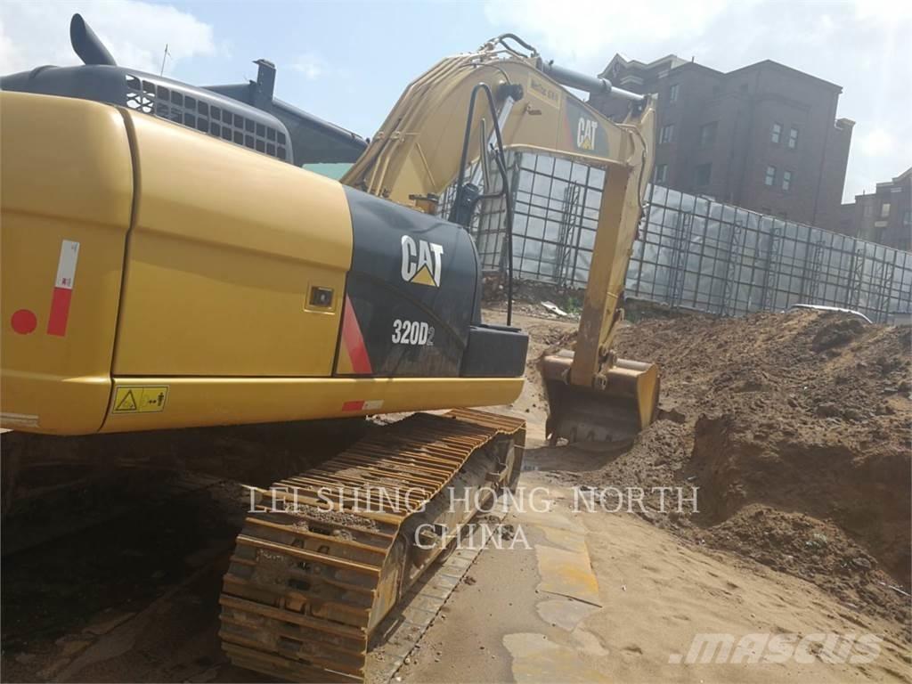 CAT 320D2 Raupenbagger