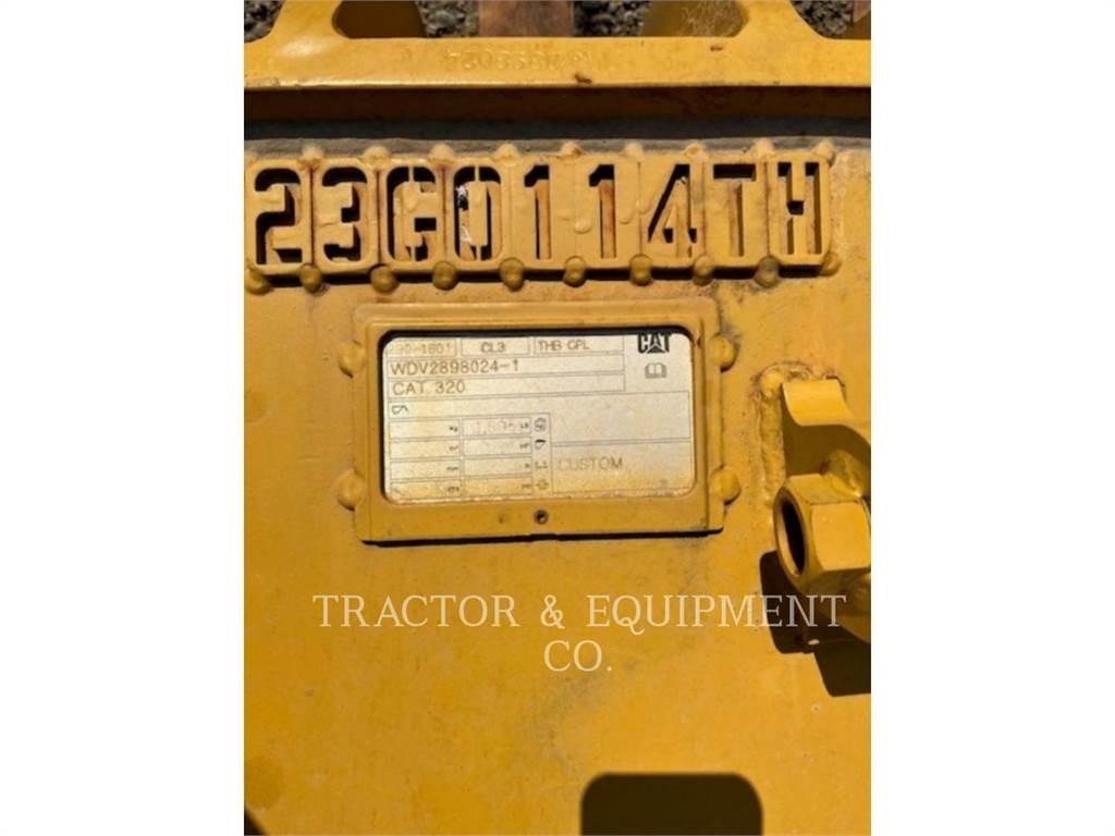 CAT 323 Raupenbagger