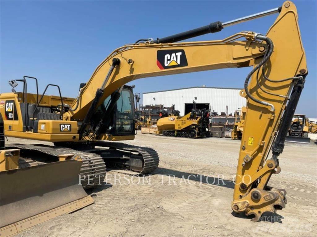 CAT 323 Raupenbagger
