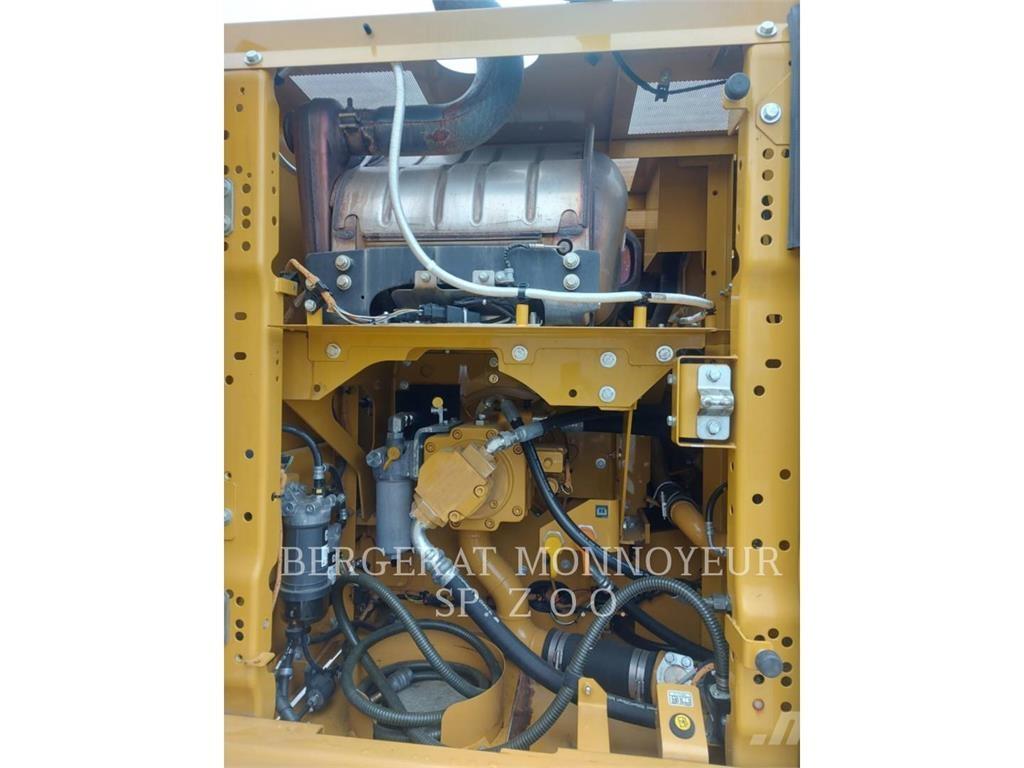 CAT 323 Raupenbagger