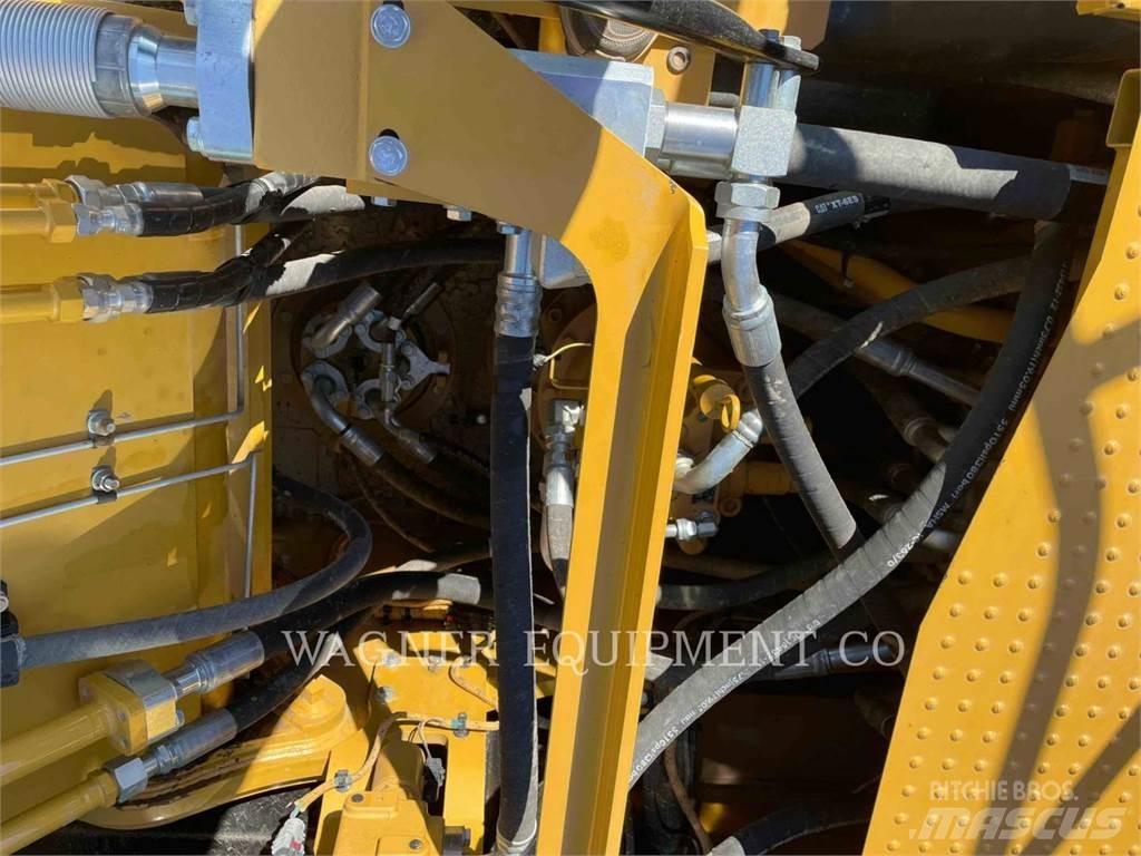 CAT 323 Raupenbagger