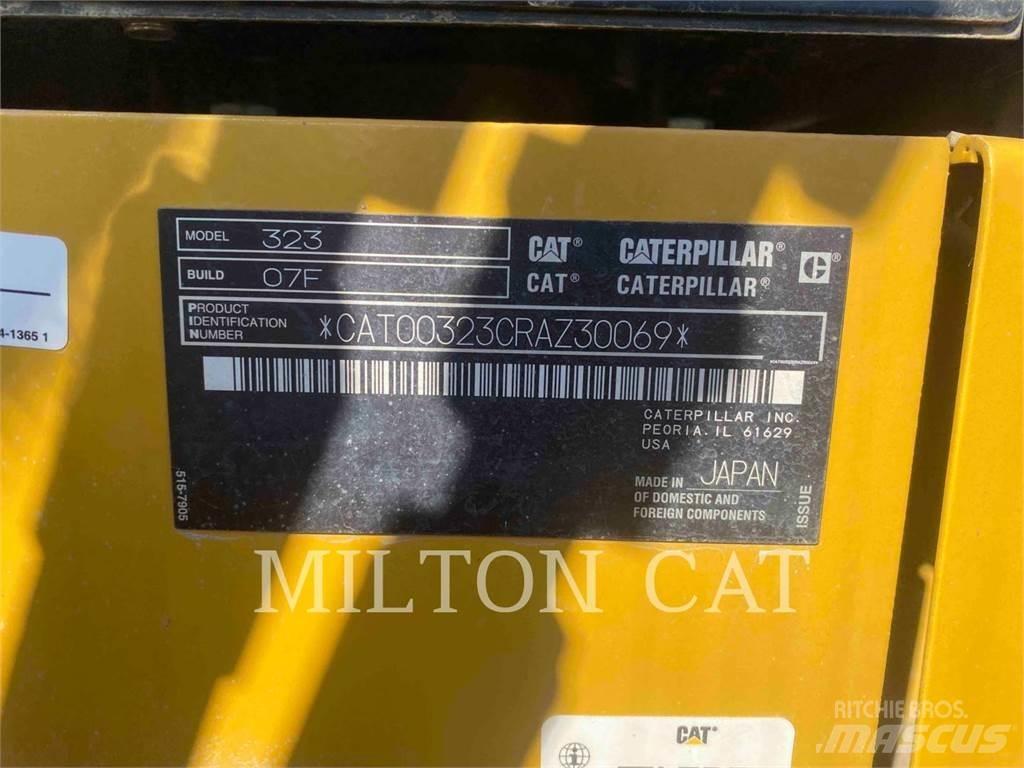 CAT 32307 Raupenbagger