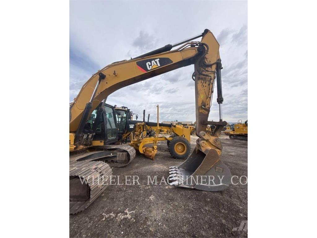 CAT 323F L CF Raupenbagger