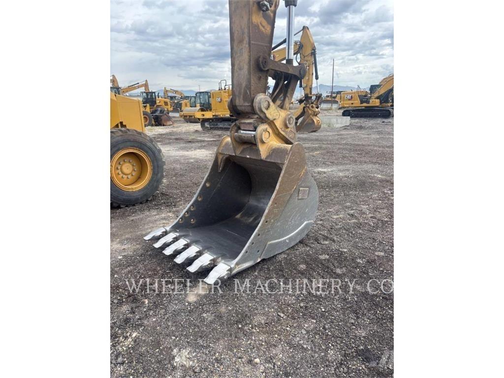 CAT 323F L CF Raupenbagger