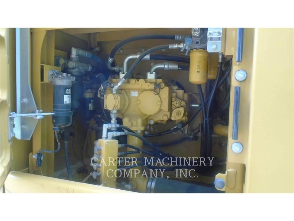 CAT 323FL Raupenbagger