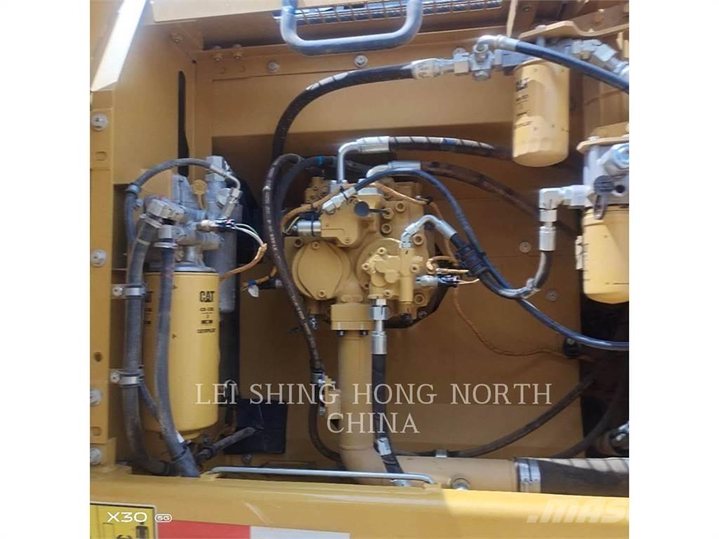 CAT 326D2L Raupenbagger