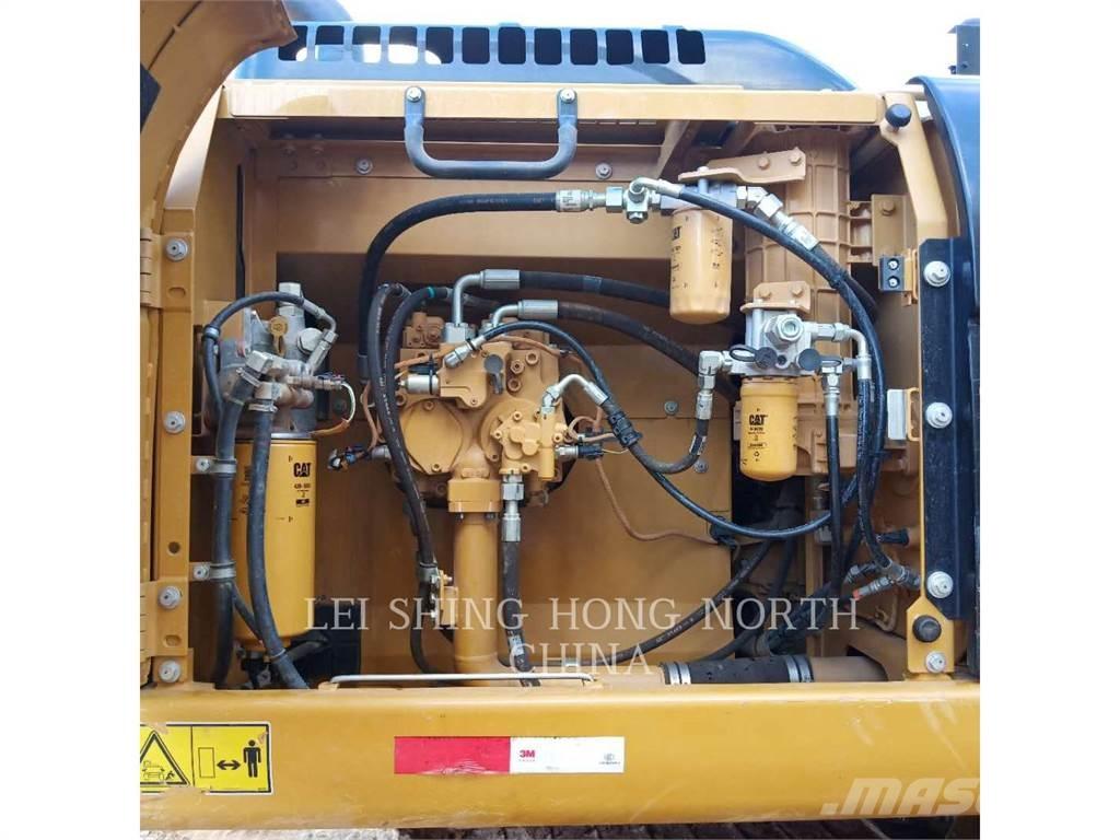 CAT 326D2L Raupenbagger