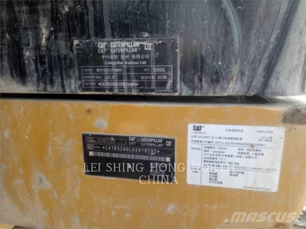 CAT 326D2L Raupenbagger