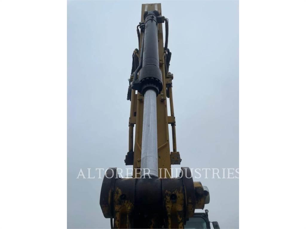 CAT 326FL Raupenbagger