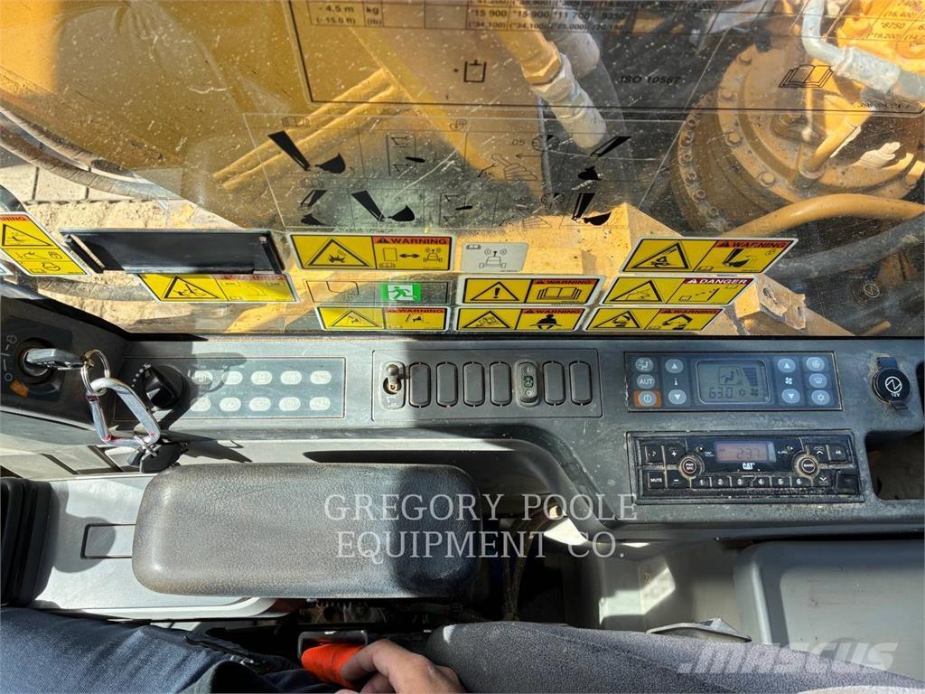 CAT 326FL Raupenbagger