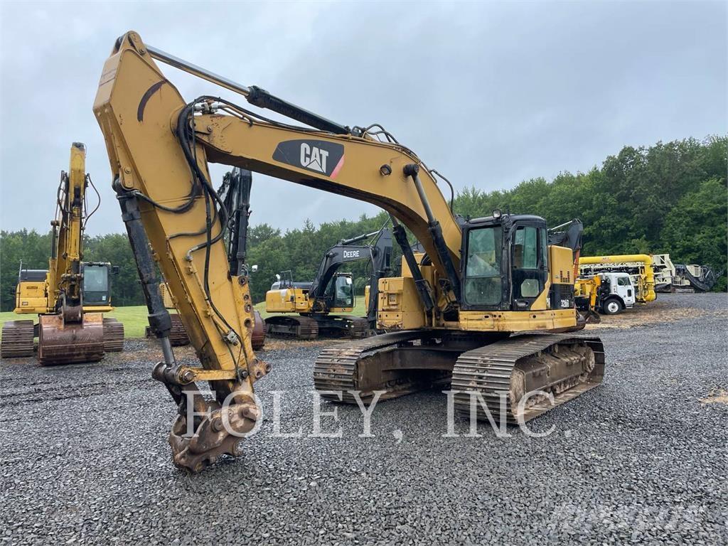 CAT 328DLCR Raupenbagger