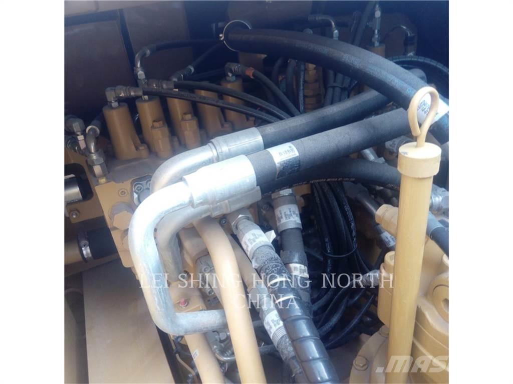 CAT 330D2L Raupenbagger