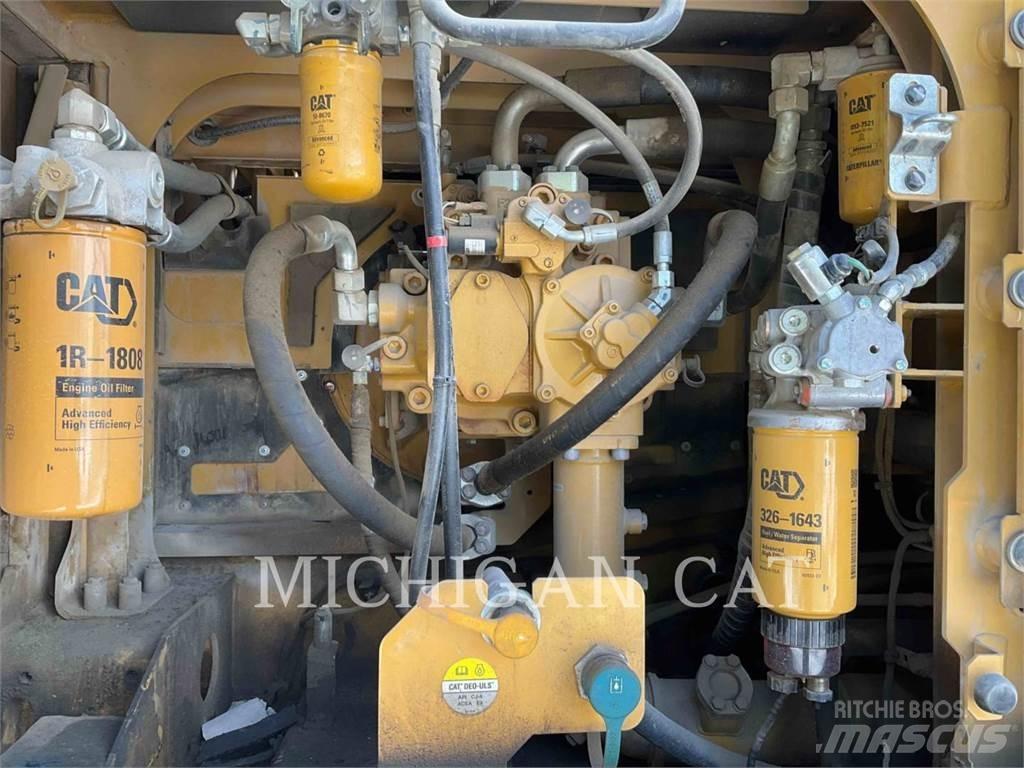 CAT 349FL + Raupenbagger