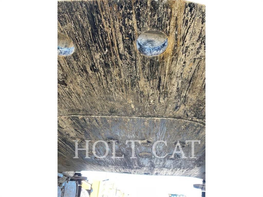 CAT 374 Raupenbagger