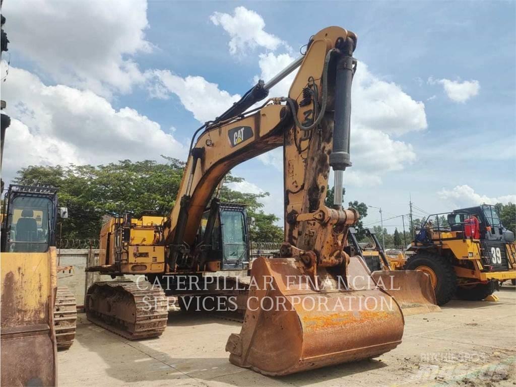 CAT 374F Raupenbagger
