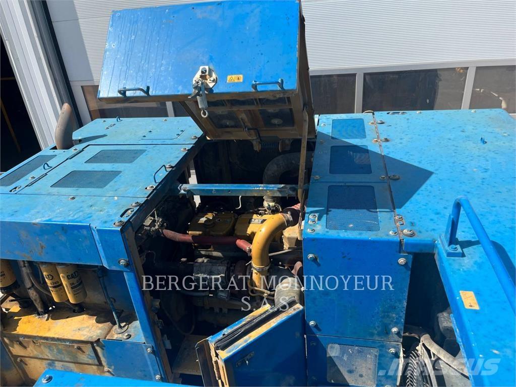 CAT 390F Raupenbagger