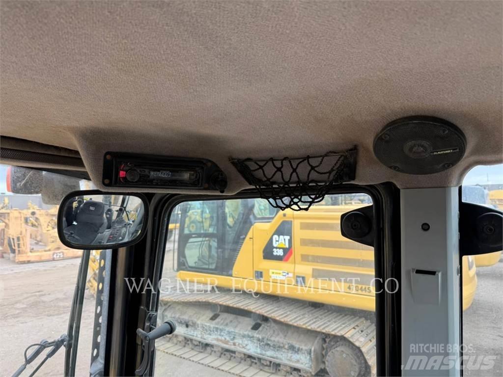 CAT 420F2 4WDE Baggerlader