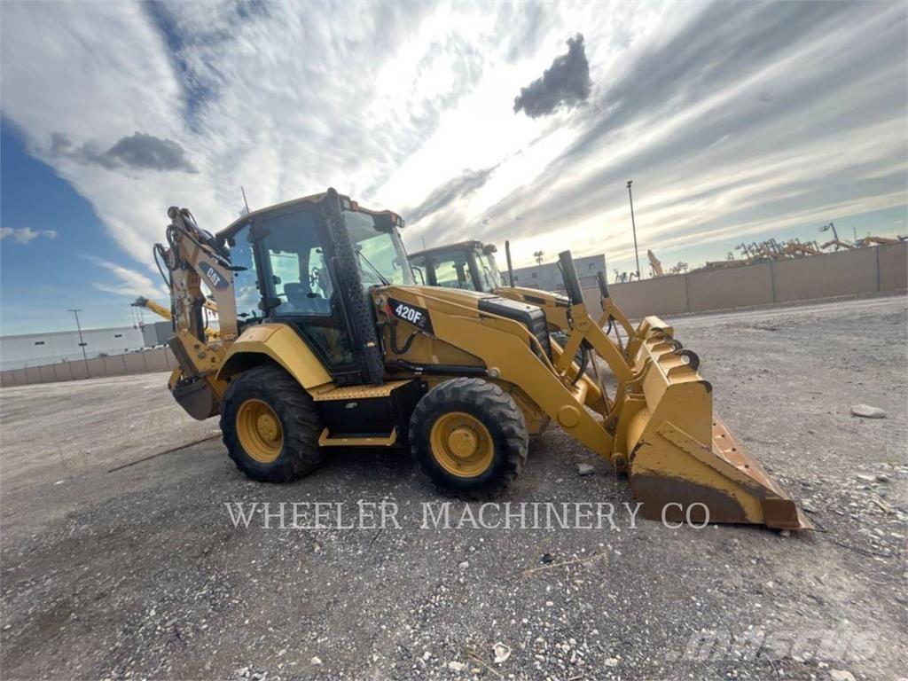 CAT 420F2 E Baggerlader