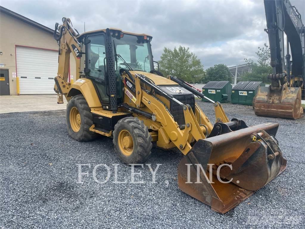 CAT 420F2IT Baggerlader