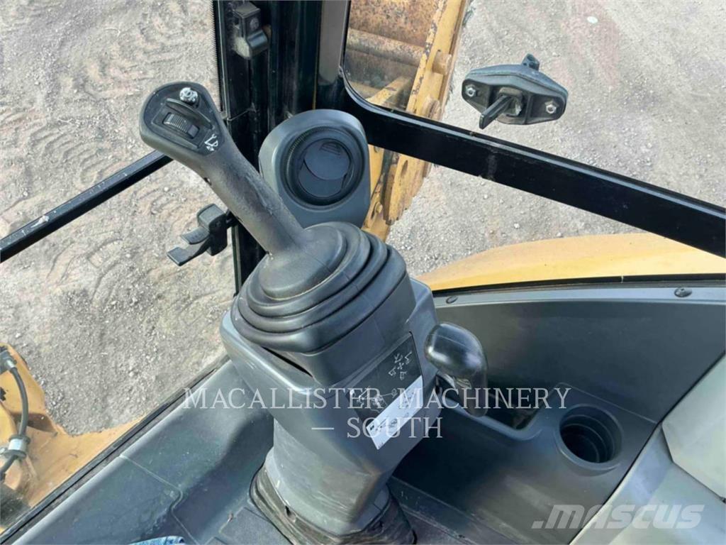 CAT 420F2ST Baggerlader