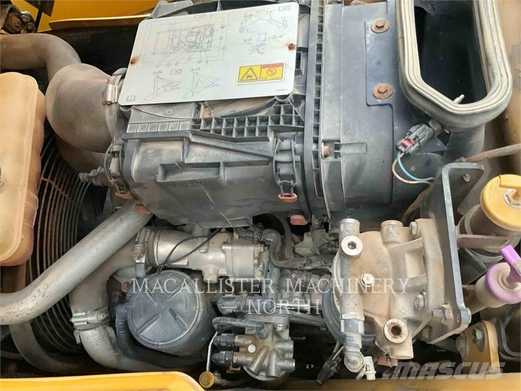 CAT 420FST Baggerlader