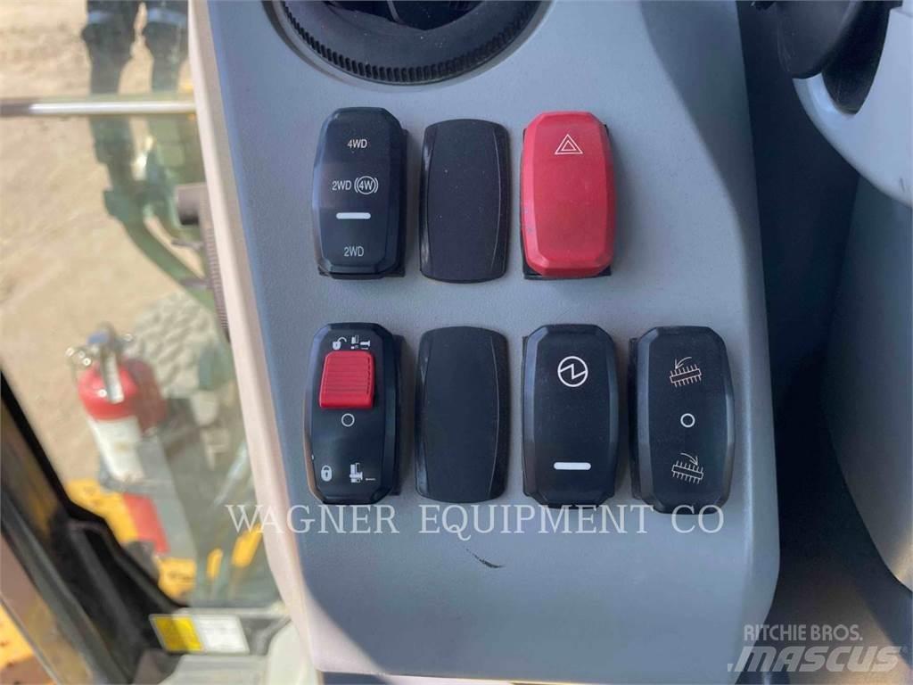 CAT 450 IT Baggerlader