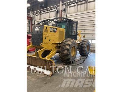 CAT 525D Stammholzschlepper