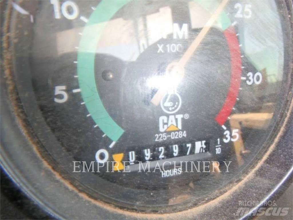 CAT 613C Schaber