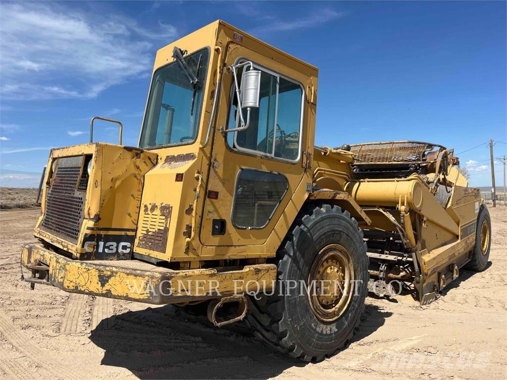 CAT 613C Schaber