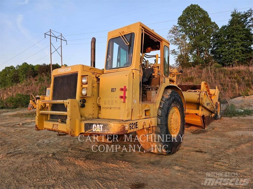 CAT 621E Schaber