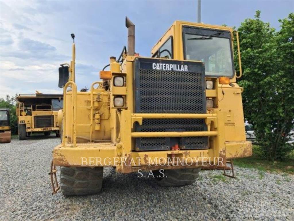 CAT 621F Schaber