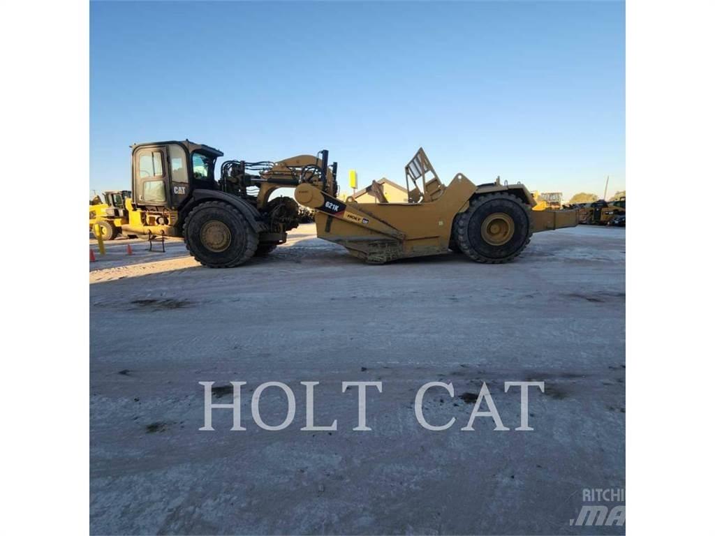 CAT 621K Schaber