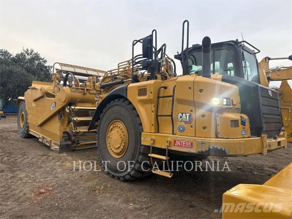 CAT 623 Schaber