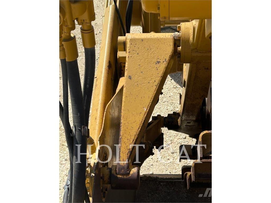 CAT 623F Schaber